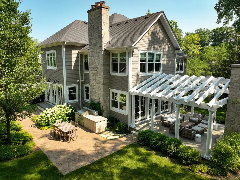 Top-rated yard cleanup service experts serving Naperville, IL - Western Dupage Landscaping