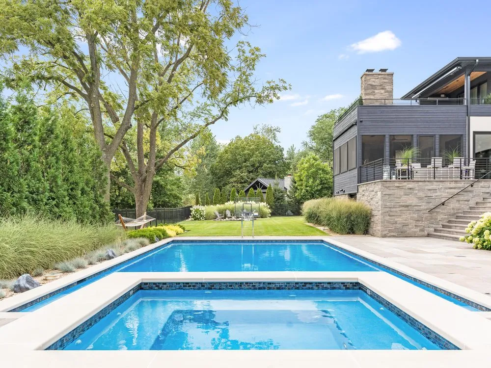 Professional yard cleanup service experts serving Naperville, IL - Western Dupage Landscaping