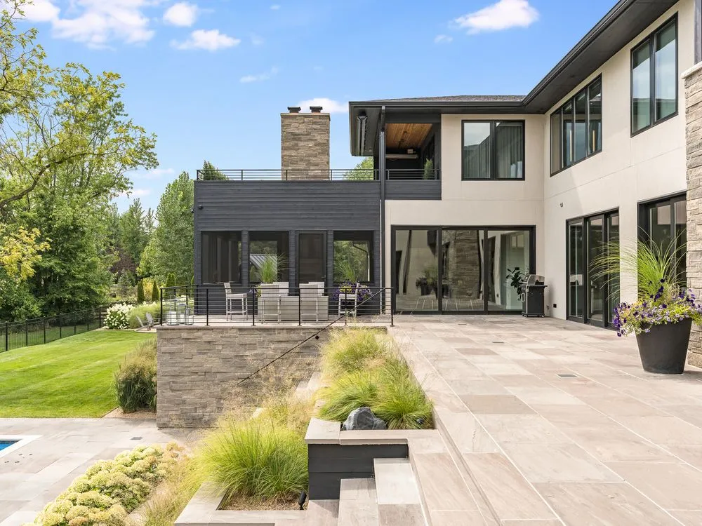 Professional yard cleanup service in Naperville, IL - Western Dupage Landscaping