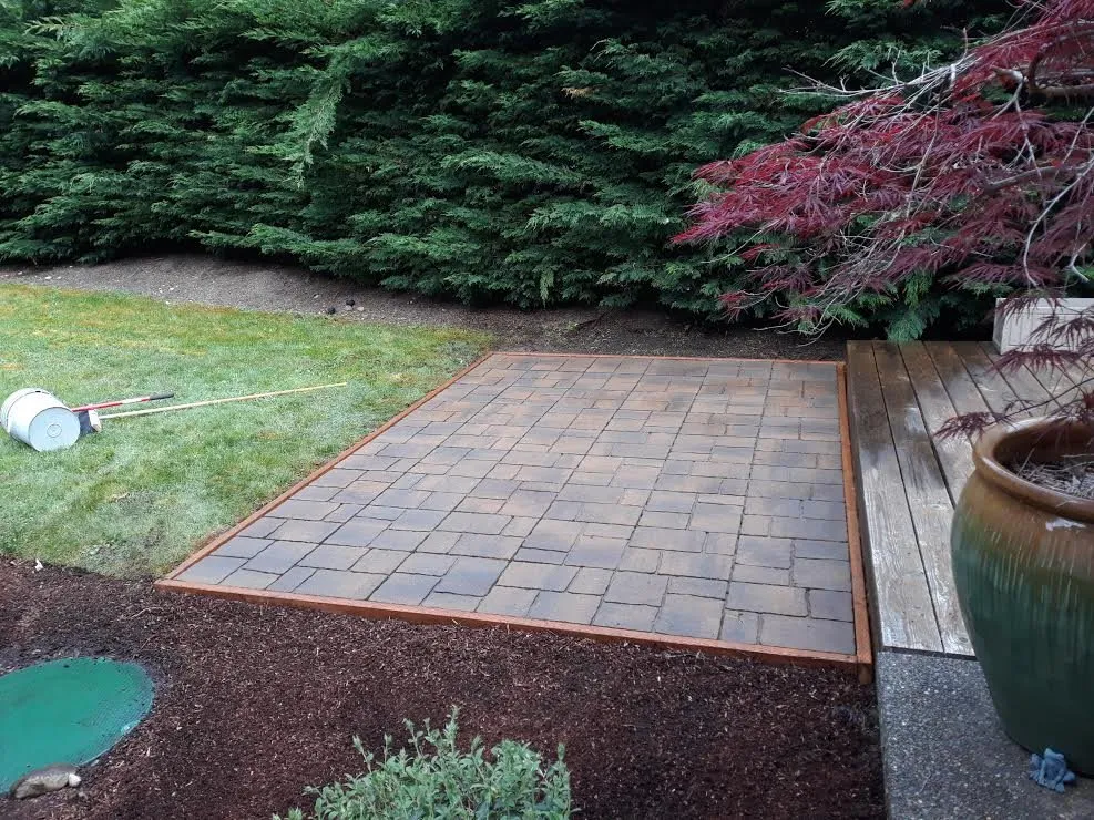 Custom garden landscaping in Port Orchard, WA - Western Landscaping