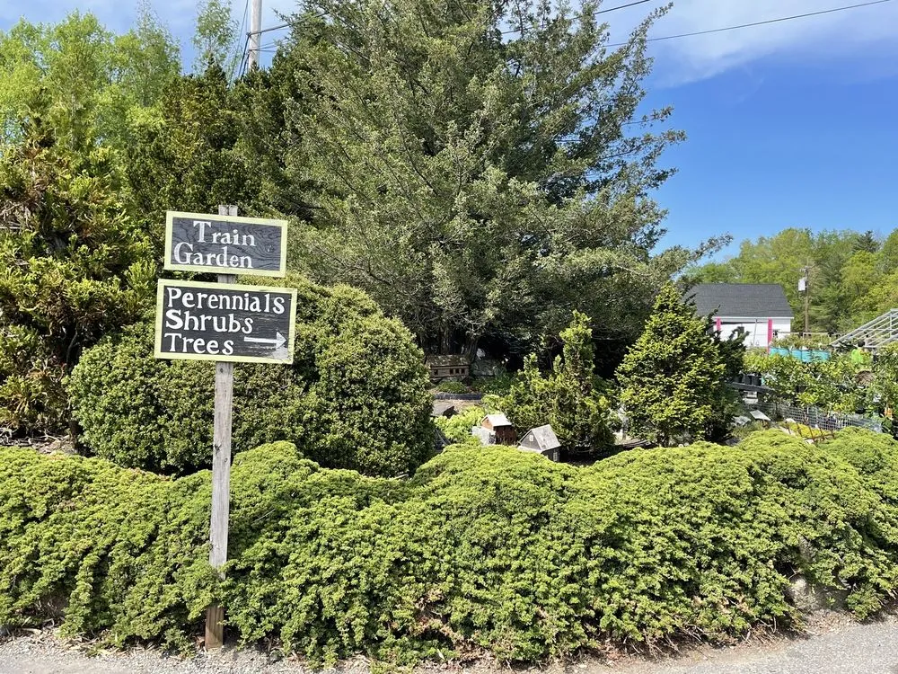 Reliable lawn care service in Hopkinton, MA by Weston Nurseries of Hopkinton