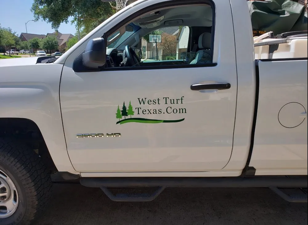 Custom yard maintenance in Rosenberg, TX - WestTurf Texas