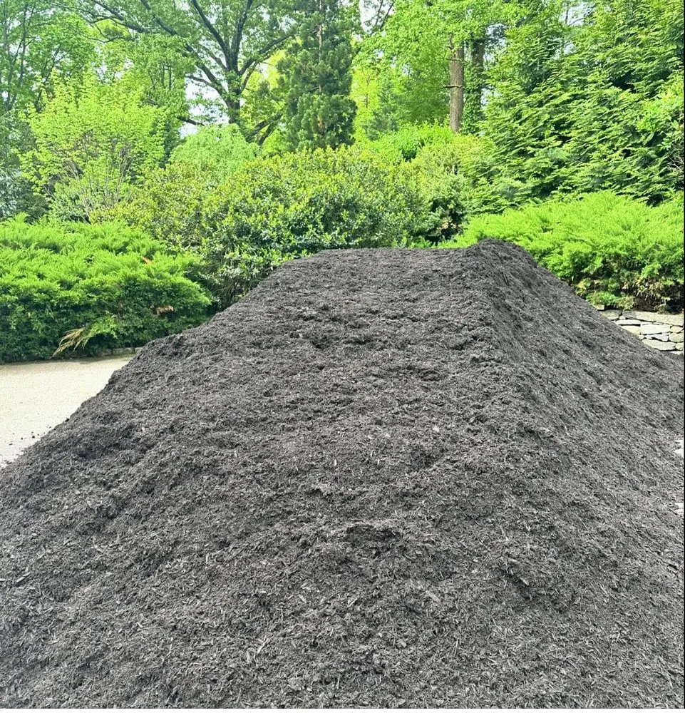 Reliable yard maintenance for beautiful yards across Bedford Hills, NY - Westwood Organic Recycling