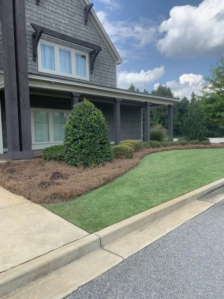 Local yard maintenance for homes in Wetumpka, AL by Wetumpka Property Management