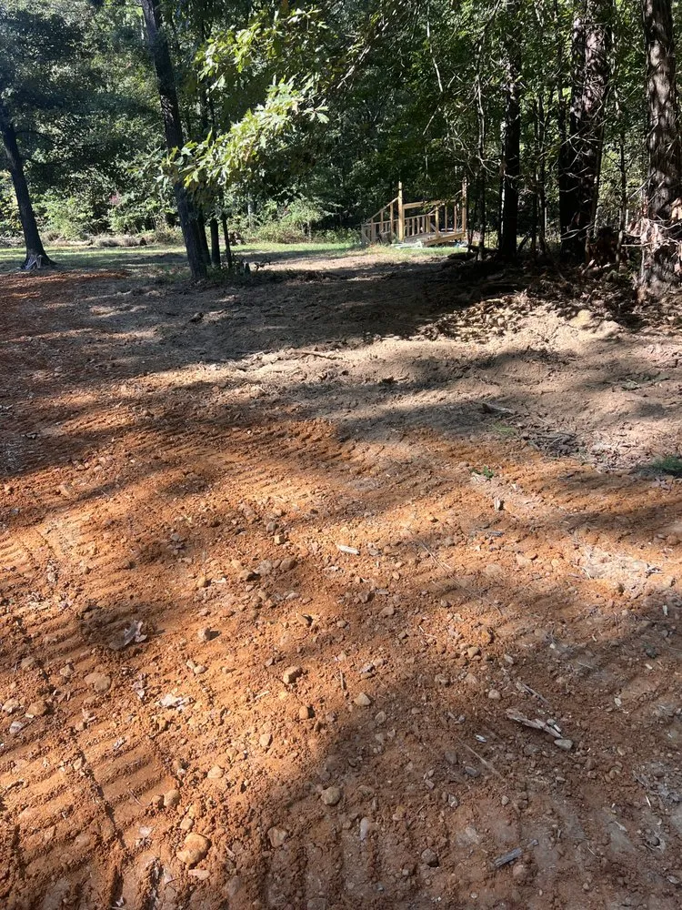 Professional yard maintenance for homes in Jonesboro, AR by Wewers LandworX