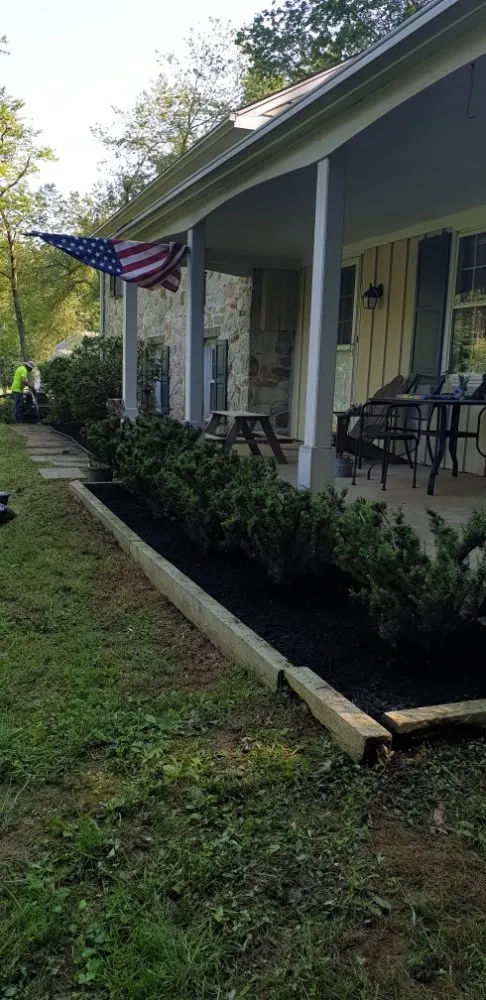 Reliable yard cleanup service in Brookhaven, PA - Wexbel landscaping