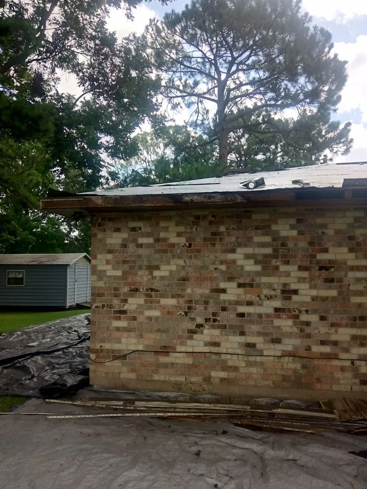 Professional lawn care service in Port Allen, LA by Whaley and sons