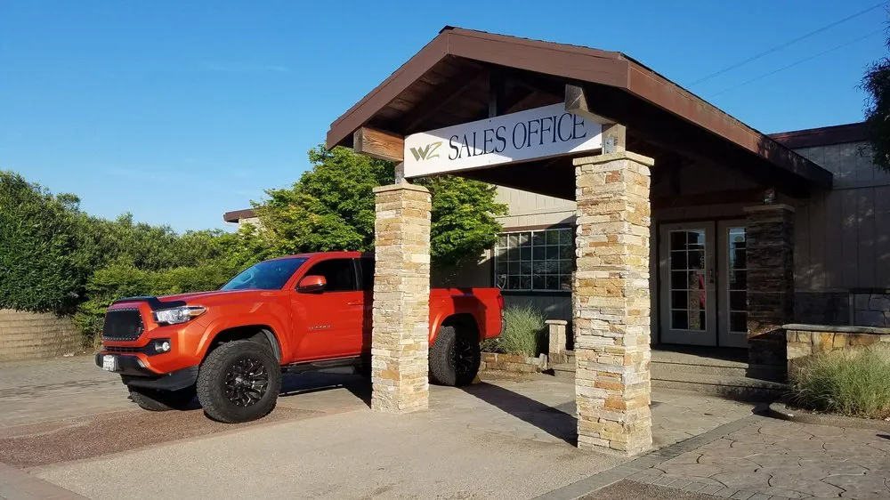 Custom yard cleanup service experts serving Santa Rosa, CA - Wheeler Zamaroni Landscape Supplies