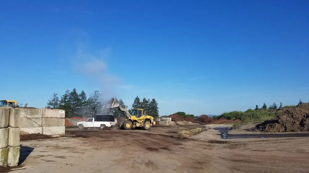 Local garden landscaping for beautiful yards in Santa Rosa, CA by Wheeler Zamaroni Landscape Supplies