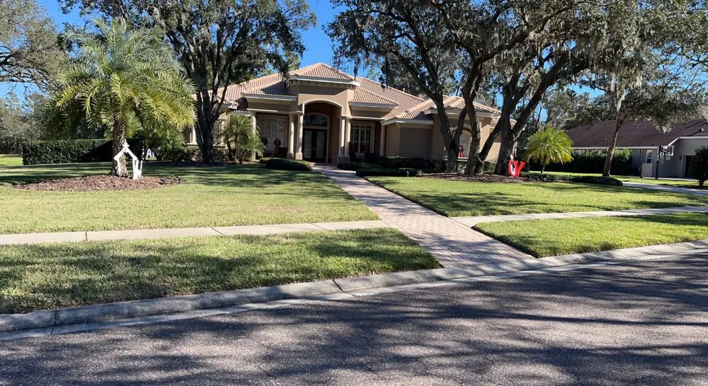 Expert lawn mowing service experts serving Seffner, FL - Wheeler’s Lawn Care