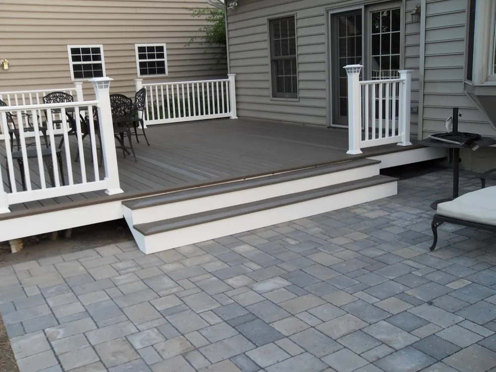 Affordable lawn care service experts serving Annapolis, MD - Whitaker's Landscaping