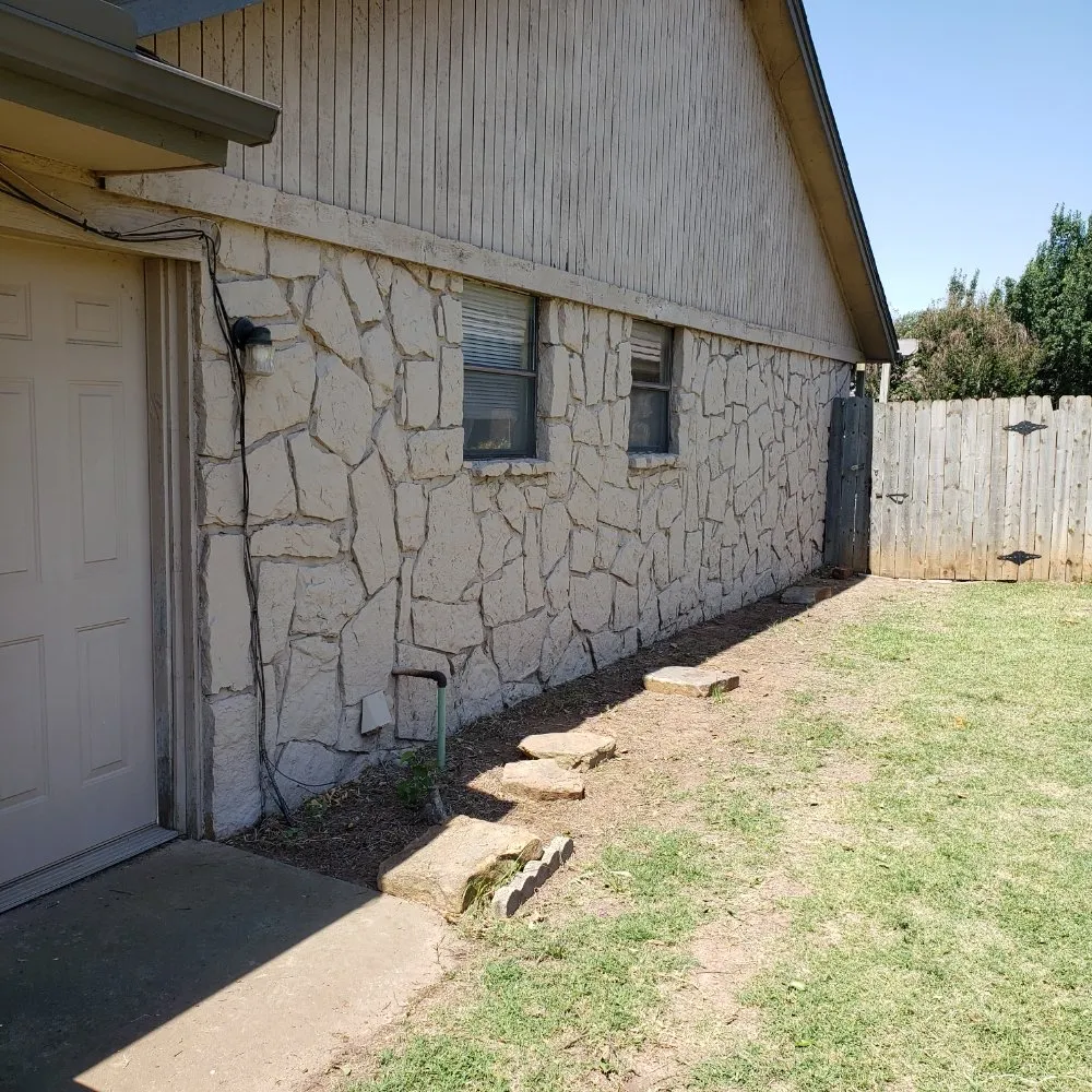 Affordable garden landscaping experts serving Mustang, OK - White Eagle Lawn Solutions and Trash Removal