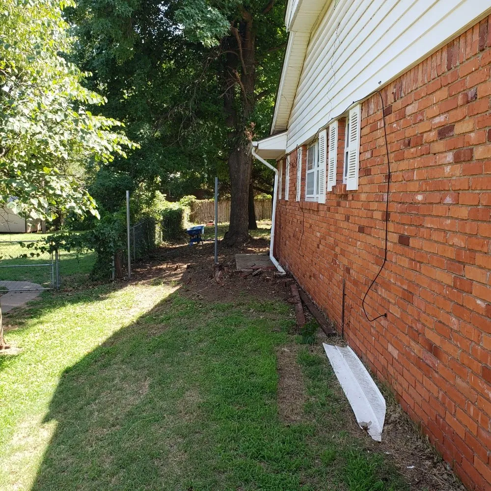 Custom lawn care service for homes in Mustang, OK by White Eagle Lawn Solutions and Trash Removal