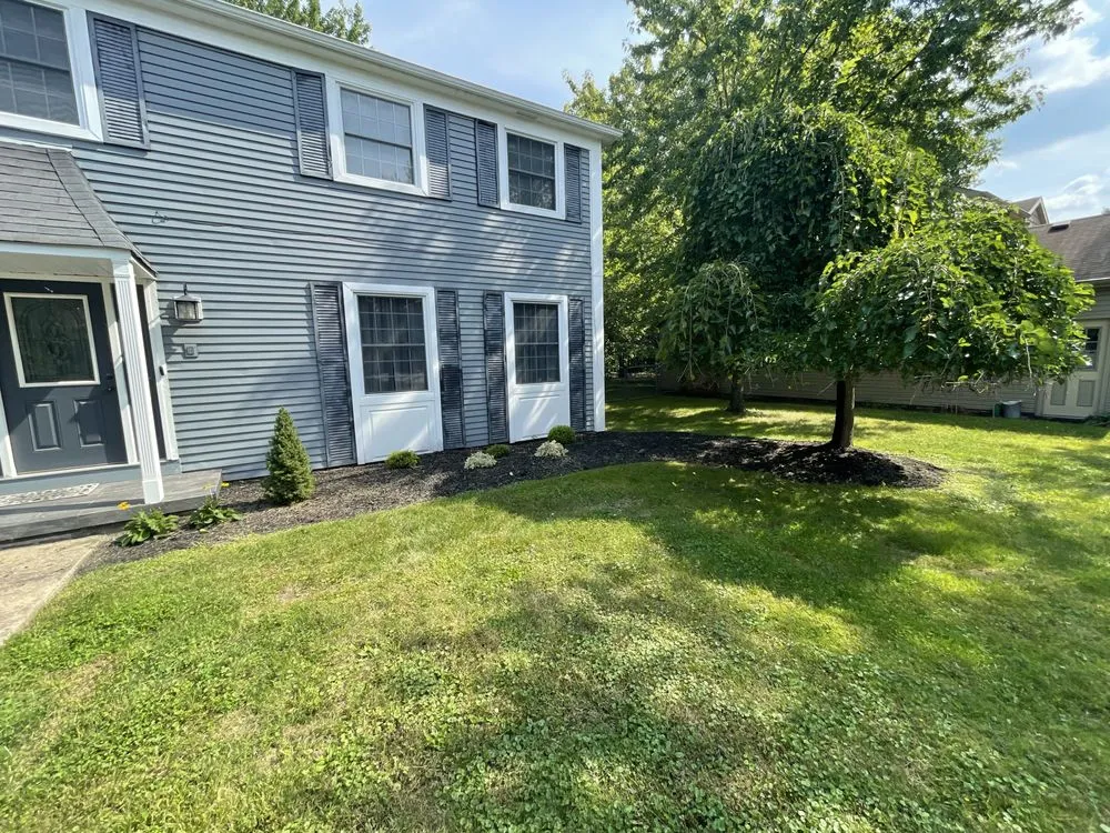 Top-rated lawn care service in Lorain, OH by White Glove General Cleaning Service