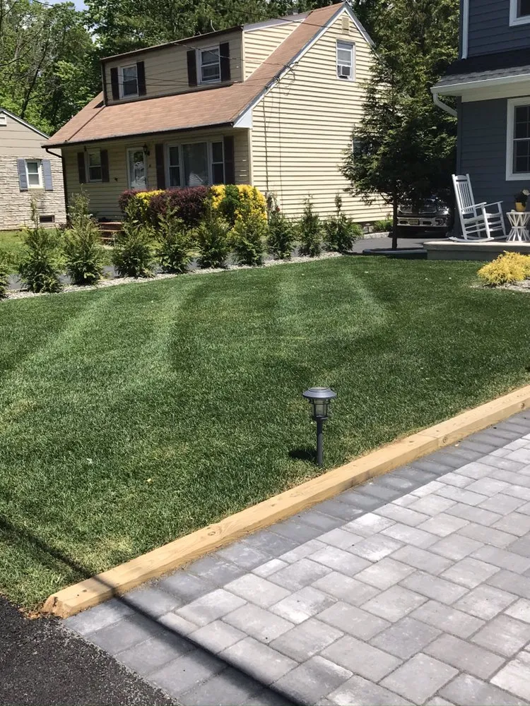 Expert outdoor landscaping experts serving Bound Brook, NJ - White Oak Landscaping & Construction