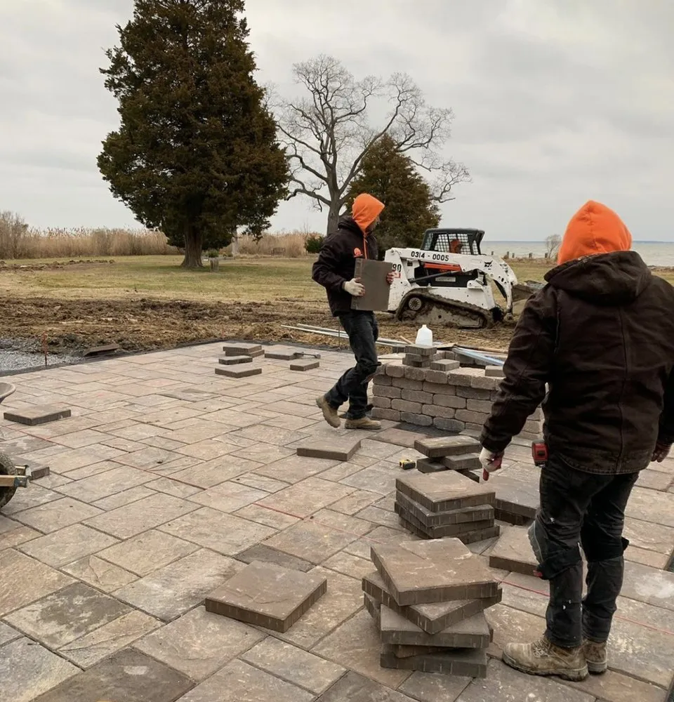 Reliable yard maintenance in Fort Worth, TX by White Oak Landscaping