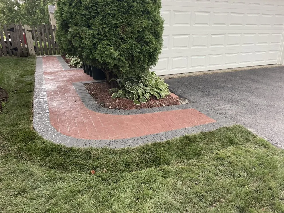 Custom landscaping services experts serving Round Lake Beach, IL - White Oak Landscaping