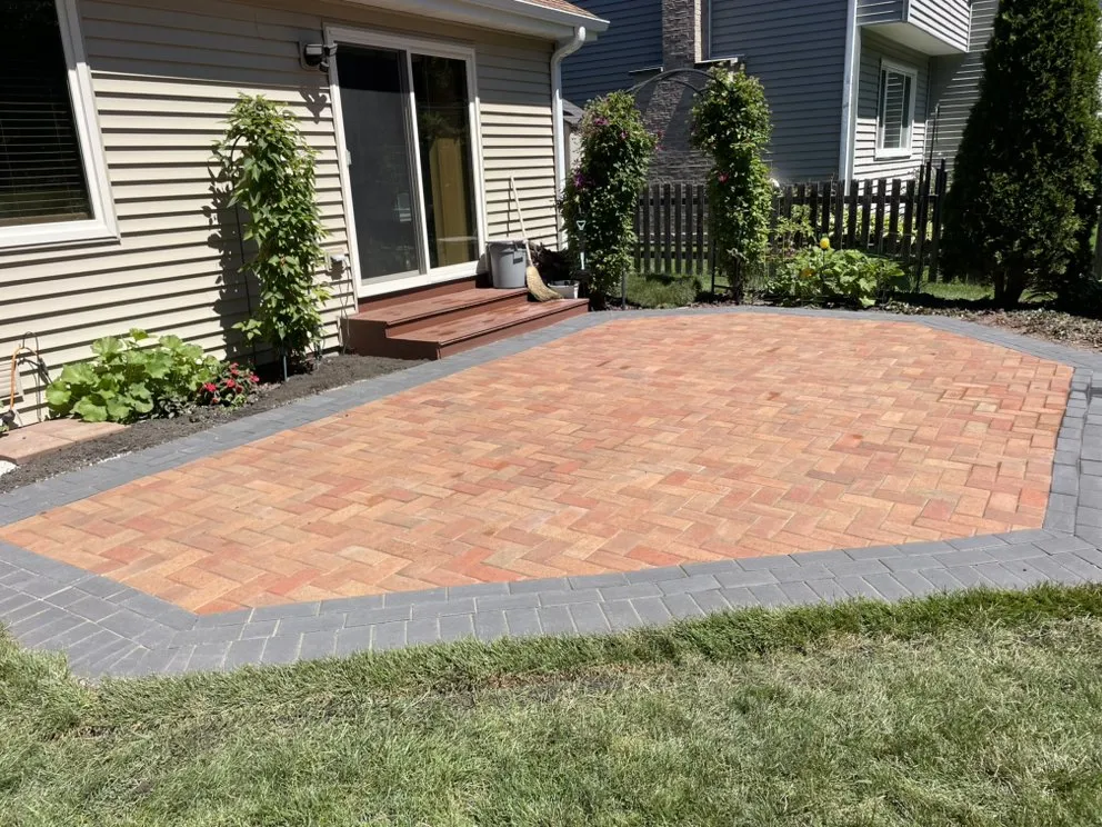 Professional landscape design experts serving Round Lake Beach, IL - White Oak Landscaping