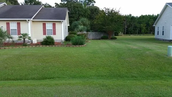 Expert residential landscaping experts serving Hubert, NC - White Oak Lawn Care