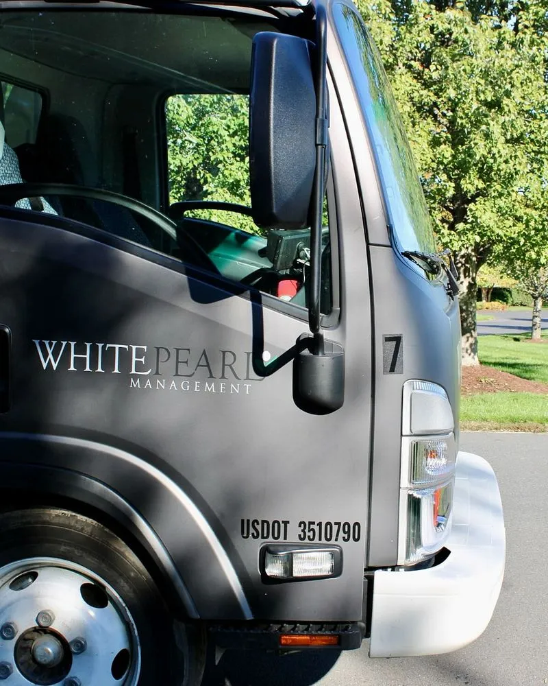 Custom yard cleanup service for residential properties in Leesburg, VA by White Pearl Management