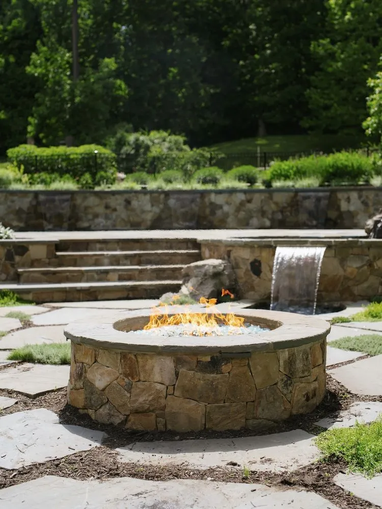 Custom lawn mowing service near you across Leesburg, VA - White Pearl Management