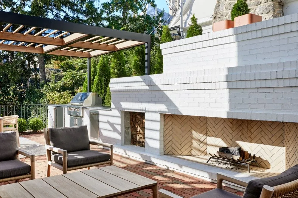 Custom lawn care service in Leesburg, VA - White Pearl Management