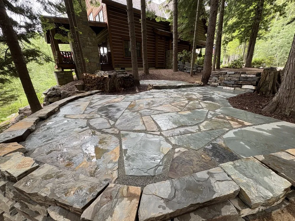 Top-rated yard maintenance for beautiful yards across Sandpoint, ID - White Pine Landscape Design