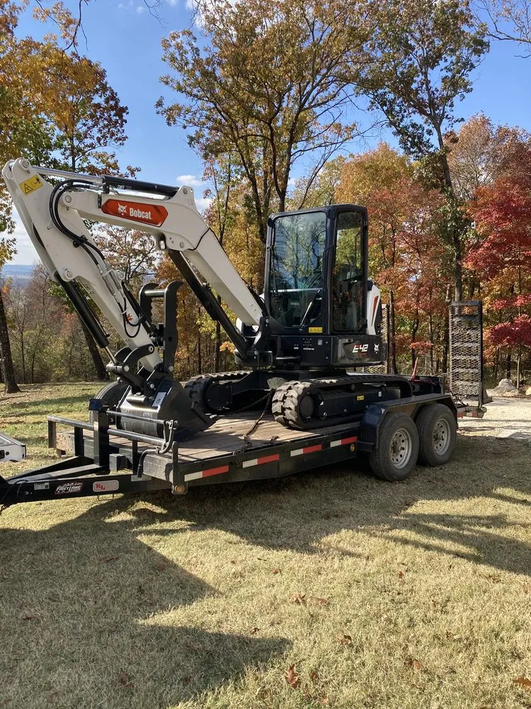 Local yard maintenance for beautiful yards across Fayetteville, AR - White River Dirtworks