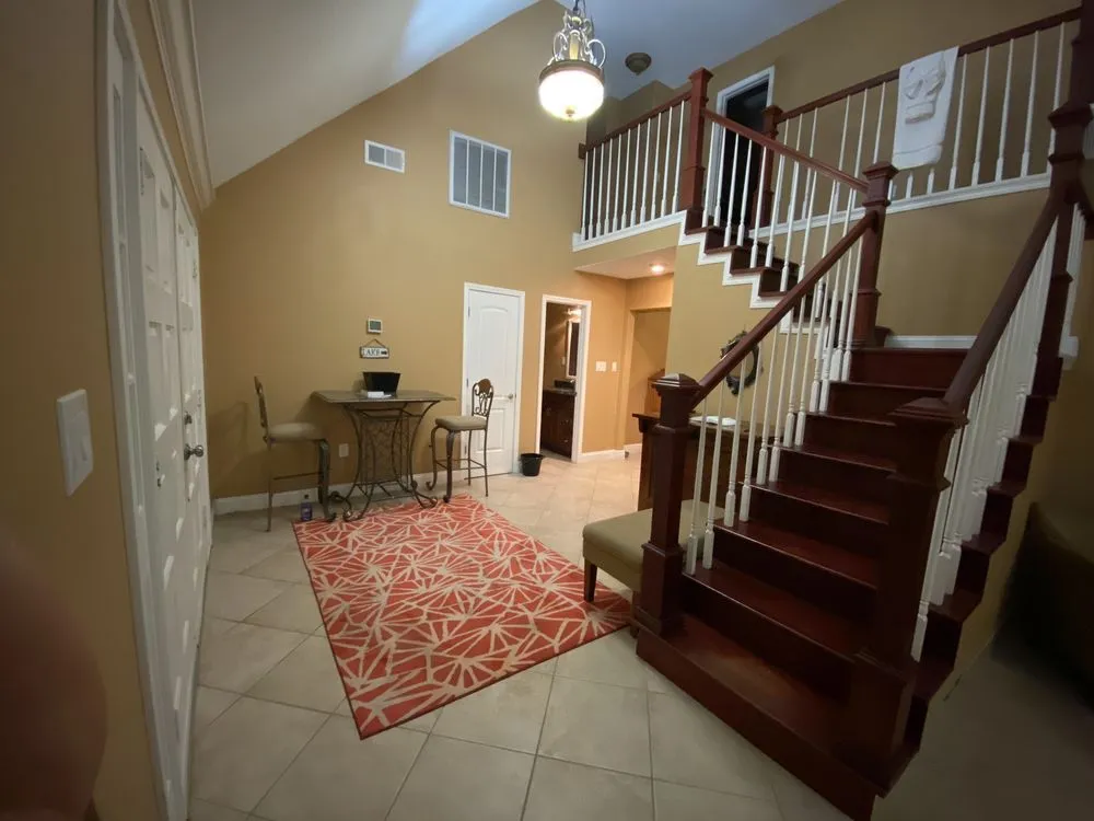 Custom lawn mowing service in New Orleans, LA by White Sanitation Services