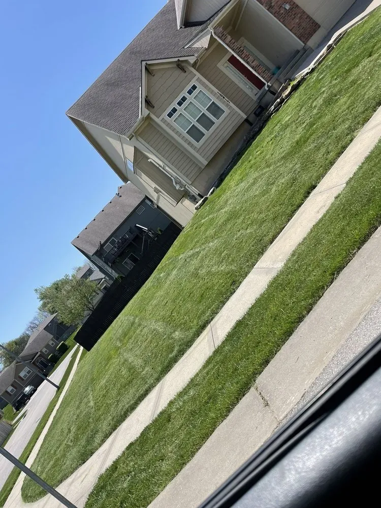 Professional landscaping services in Hephzibah, GA by WhiteCz Lawncare and Cleaning