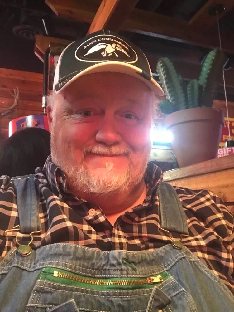 Local lawn mowing service near you in Little Rock, AR by Whites Lawn Services & Landscaping