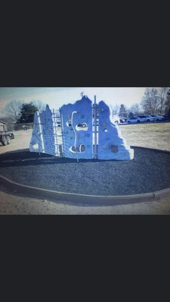 Affordable lawn mowing service experts serving Little Rock, AR - Whites Lawn Services & Landscaping