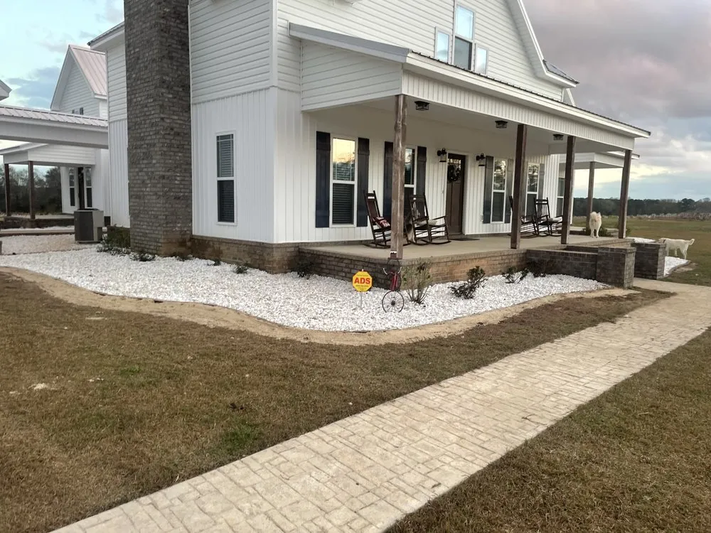 Custom landscape design experts serving Cottonwood, AL - White’s Outdoor