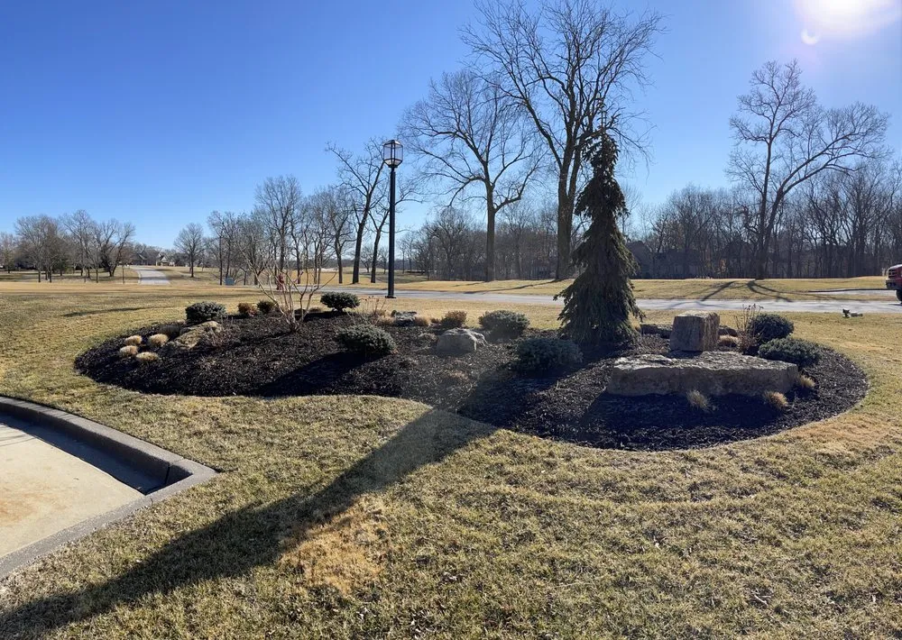 Local lawn care service in Kansas City, KS - Whitewood Lawncare