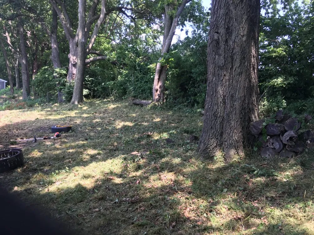 Custom outdoor landscaping in Kansas City, KS - Whitewood Lawncare