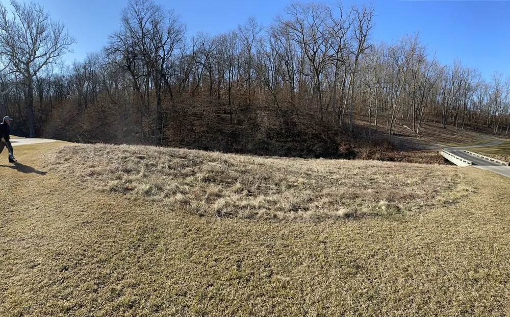 Affordable lawn mowing service experts serving Kansas City, KS - Whitewood Lawncare