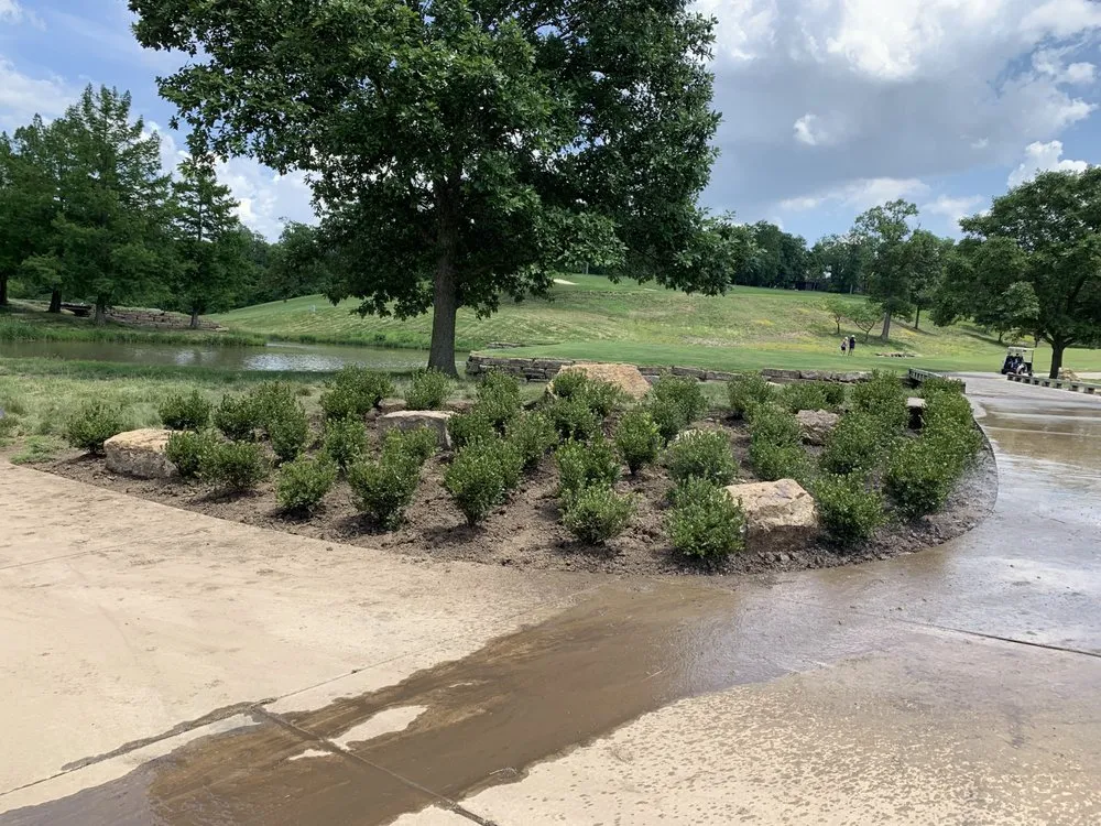 Professional residential landscaping in Kansas City, KS - Whitewood Lawncare