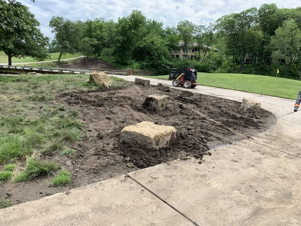 Custom yard cleanup service experts serving Kansas City, KS - Whitewood Lawncare