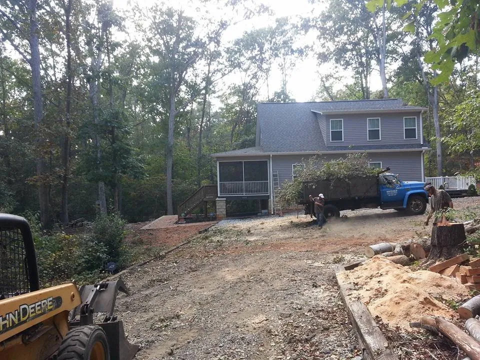 Top-rated yard maintenance for homes in Pendelton, SC by Whitfield Land and Tree