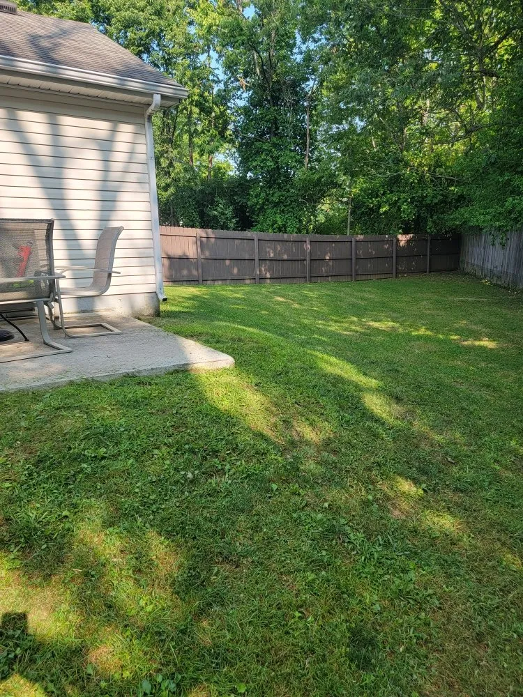 Professional lawn care service in Lexington-Fayette, KY by Whitlock Lawn Services