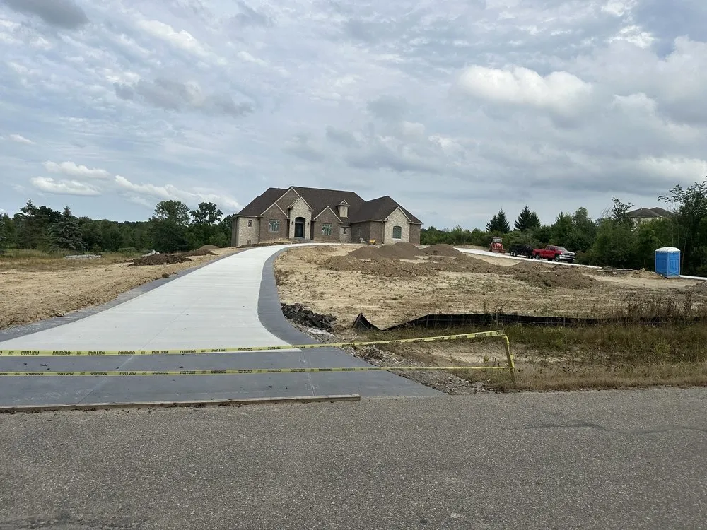 Local residential landscaping for residential properties in Grand Blanc, MI by Whitson Landscaping