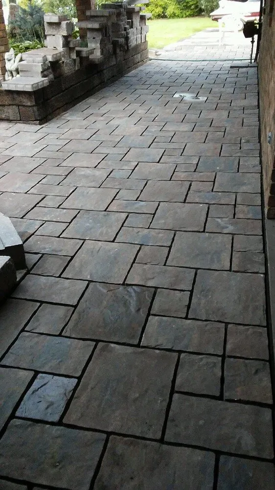 Top-rated lawn care service in Grand Blanc, MI - Whitson Landscaping