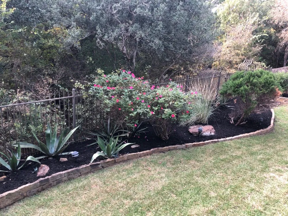Reliable garden landscaping in Austin, TX by Whittier Lawn Care