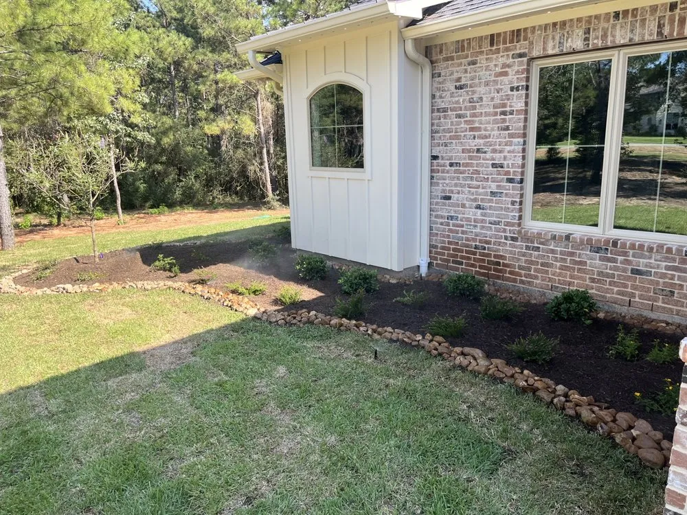 Local lawn care service experts serving Montgomery, TX - Whole Home Services