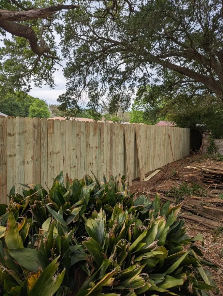 Professional yard maintenance experts serving Pace, FL - Wicker Bills