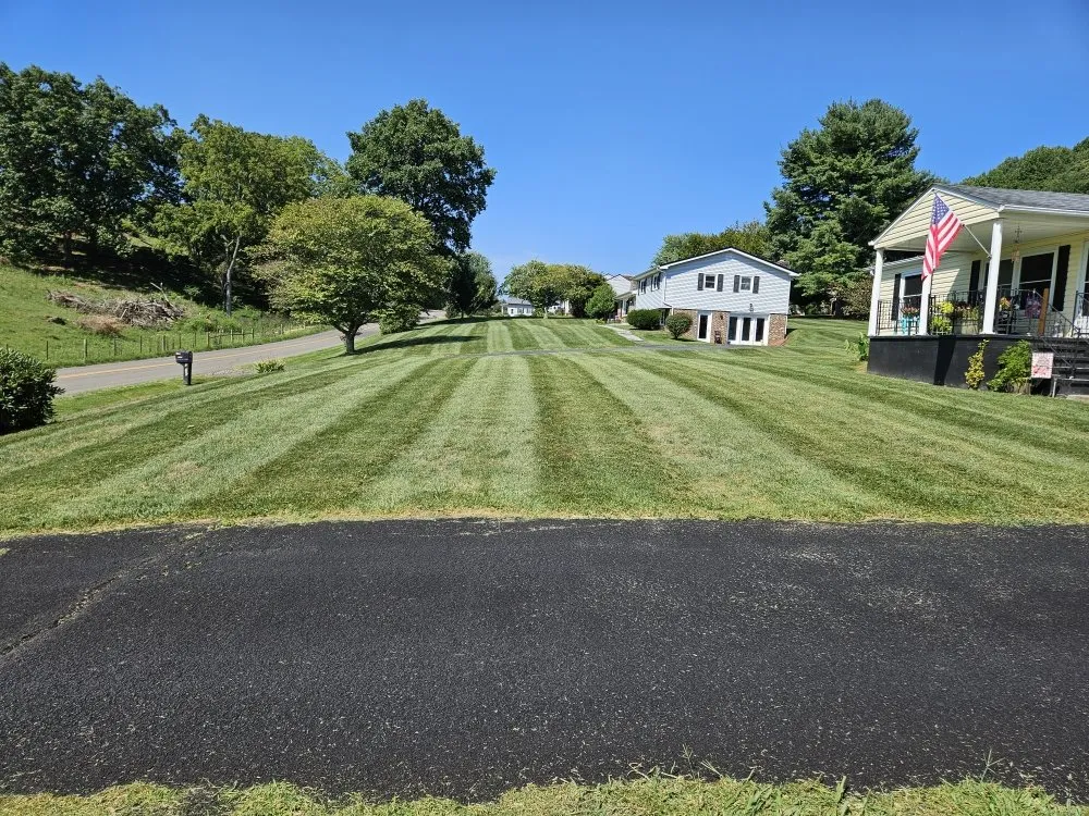Custom outdoor landscaping in Kingsport, TN - Widener Lawn Care