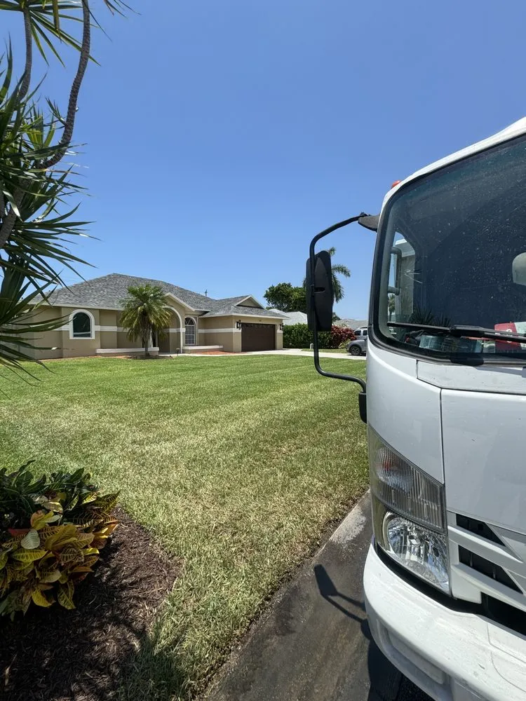 Expert yard cleanup service experts serving Naples, FL - Wilbur Lawn Maintenance