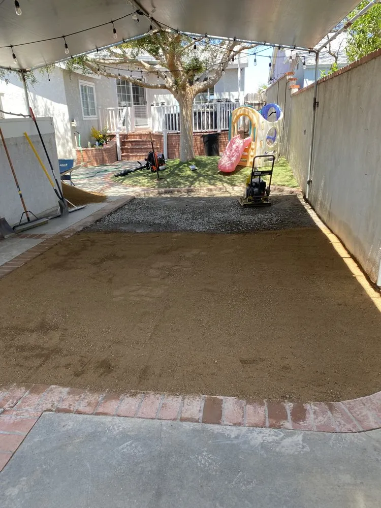 Custom yard cleanup service experts serving Los Angeles, CA - Wild Landscape