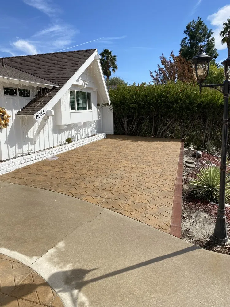 Expert lawn care service in Los Angeles, CA - Wild Landscape