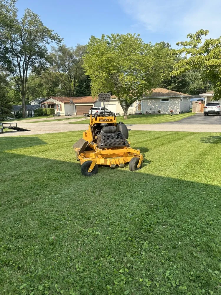 Reliable garden landscaping experts serving Yorktown, IN - Wild Roots Landscaping